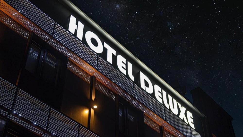 Deluxe Motel Geoje Eksteriør bilde